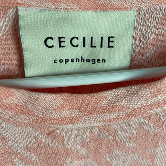 Cecilia Copenhagen Pink Handloom Keffiyeh Pattern Boxy Blouse $329 Medium - Picture 3 of 11